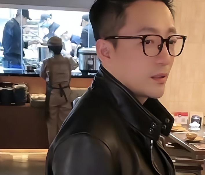 马筱梅的一句没人管，戳穿了张兰的小心思，难怪汪小菲深夜崩溃