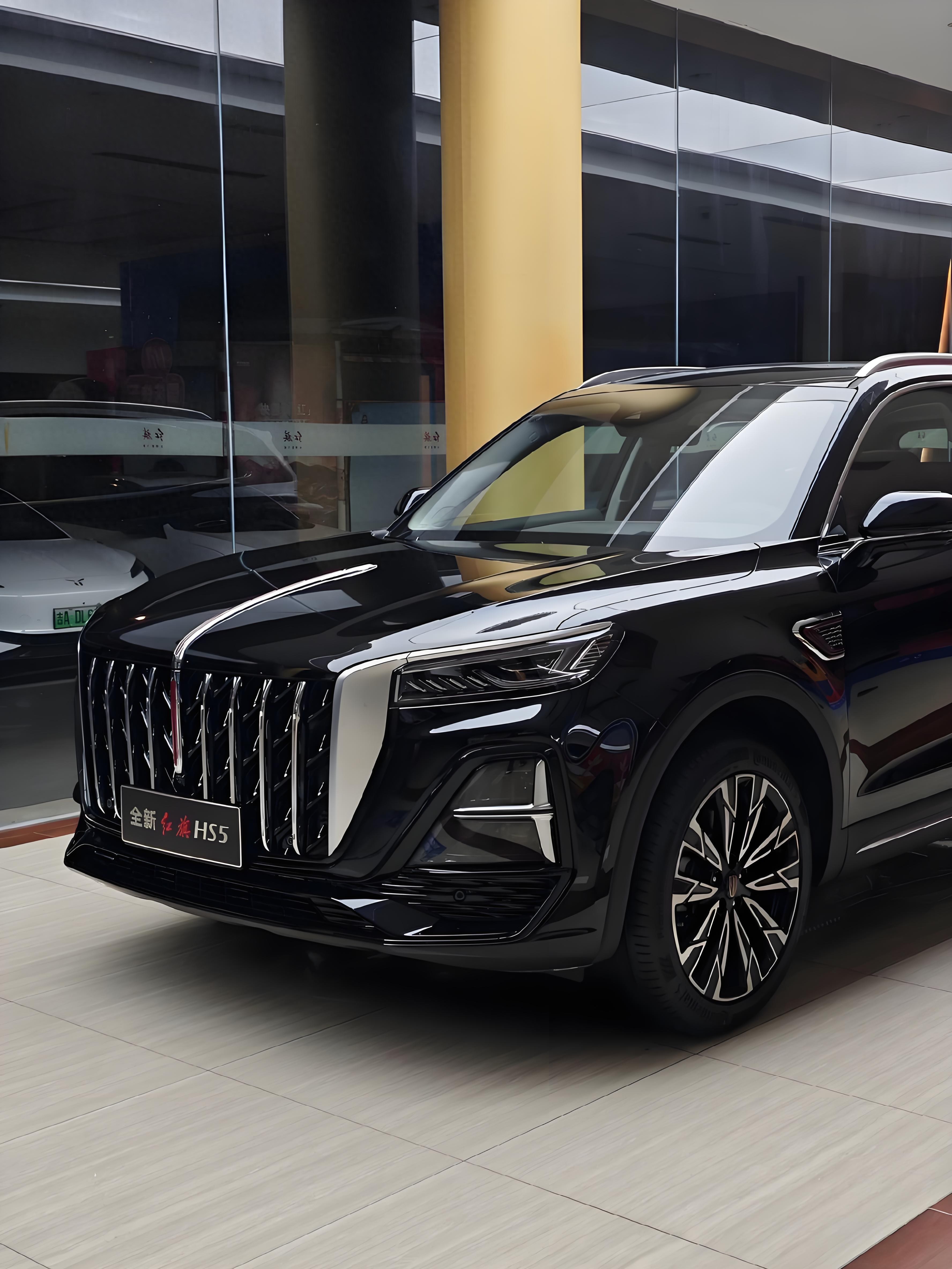 红旗车随便买？15万家用车无门槛，500万L5要政审+800万年收入