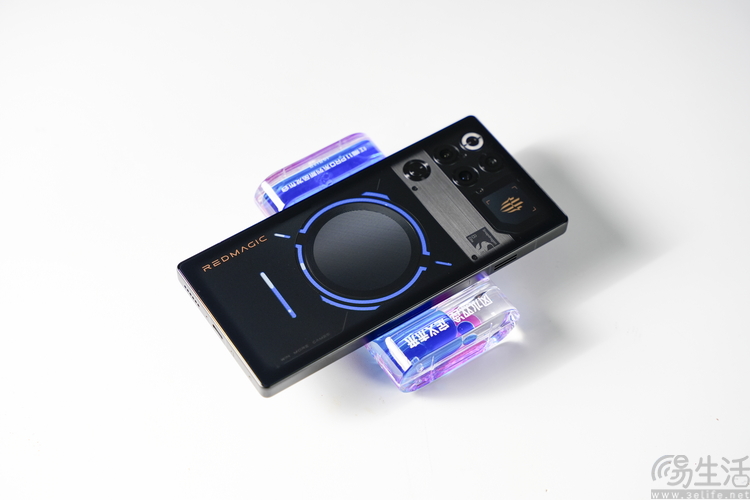 風水雙冷、性能新巔峰：紅魔游戲手機11 PRO+專項測試