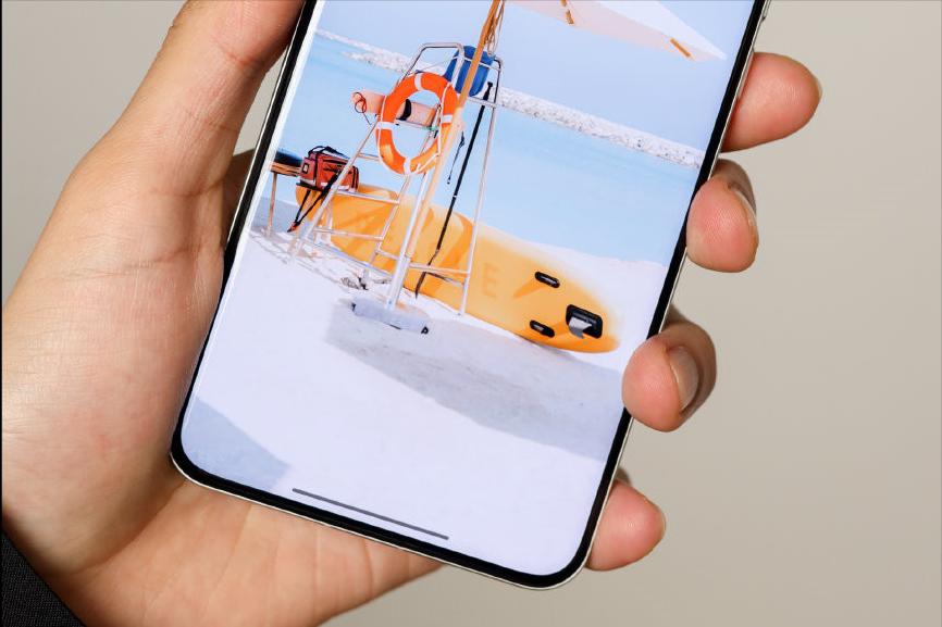 小米旗艦“變香了”！從6499元跌至4489元，2K微曲屏+120倍變焦