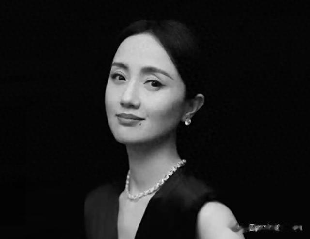 在生命的舞台上谢幕：朱媛媛与她的永恒角色