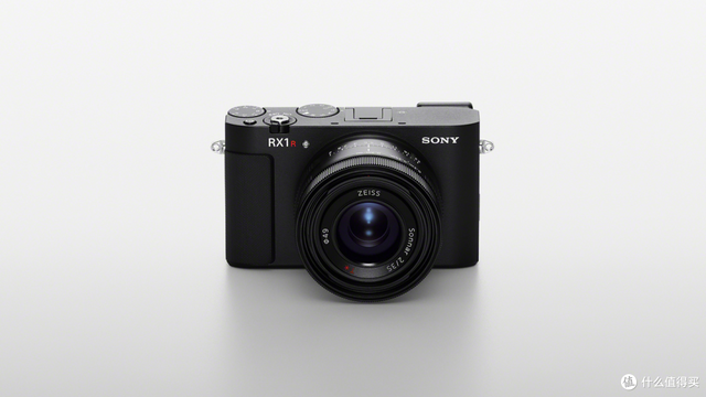 索尼 RX1R III发布！6100万像素全幅便携旗舰，真旗舰还是情怀？
