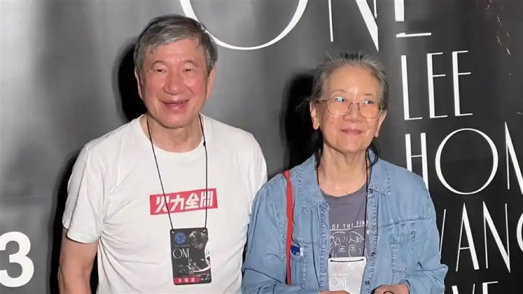 王力宏方否认新恋情,后台女子身份曝光是合作方的女友,离婚三年仍单身