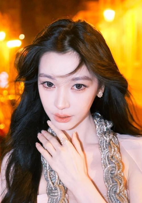 胡彦斌大方承认新恋情仅1天，令人恶心的一幕上演，汪峰也被牵连