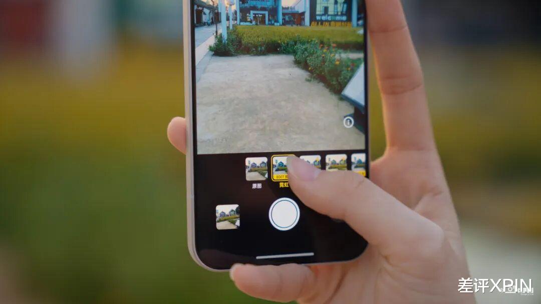 線上被罵高價低配，憑啥這手機(jī)還能賣三百多萬臺？