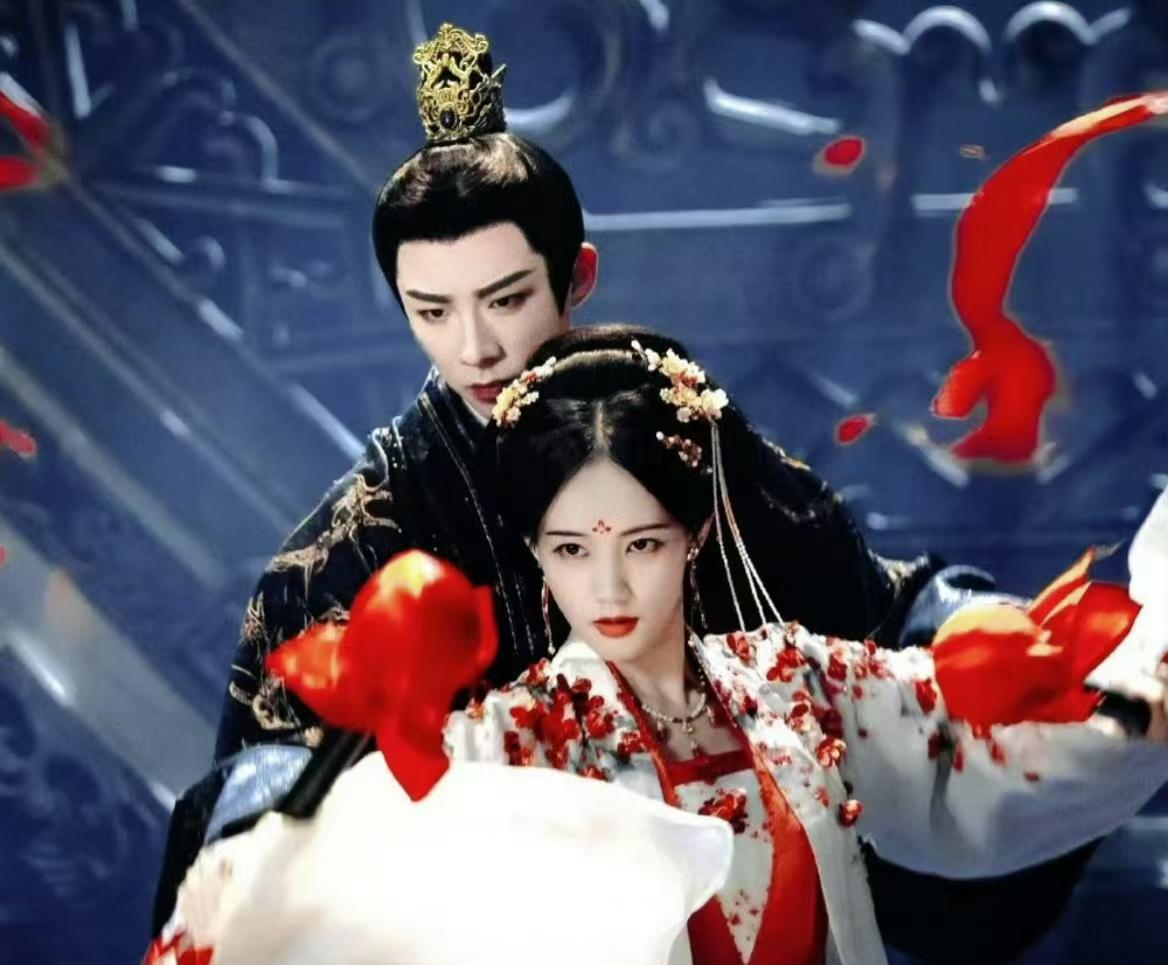 都是演刘宇宁的恋人，比较宋祖儿和李一桐，可以看得见两人的不同