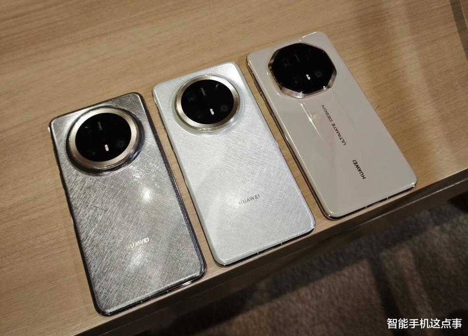 小屏旗舰销量战报:346万对决82万,小米15完胜同级对手!