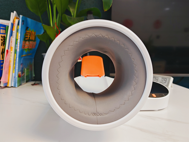 告別測血壓麻煩的煩惱，老人也可輕松上手，左點臂筒式血壓計評測