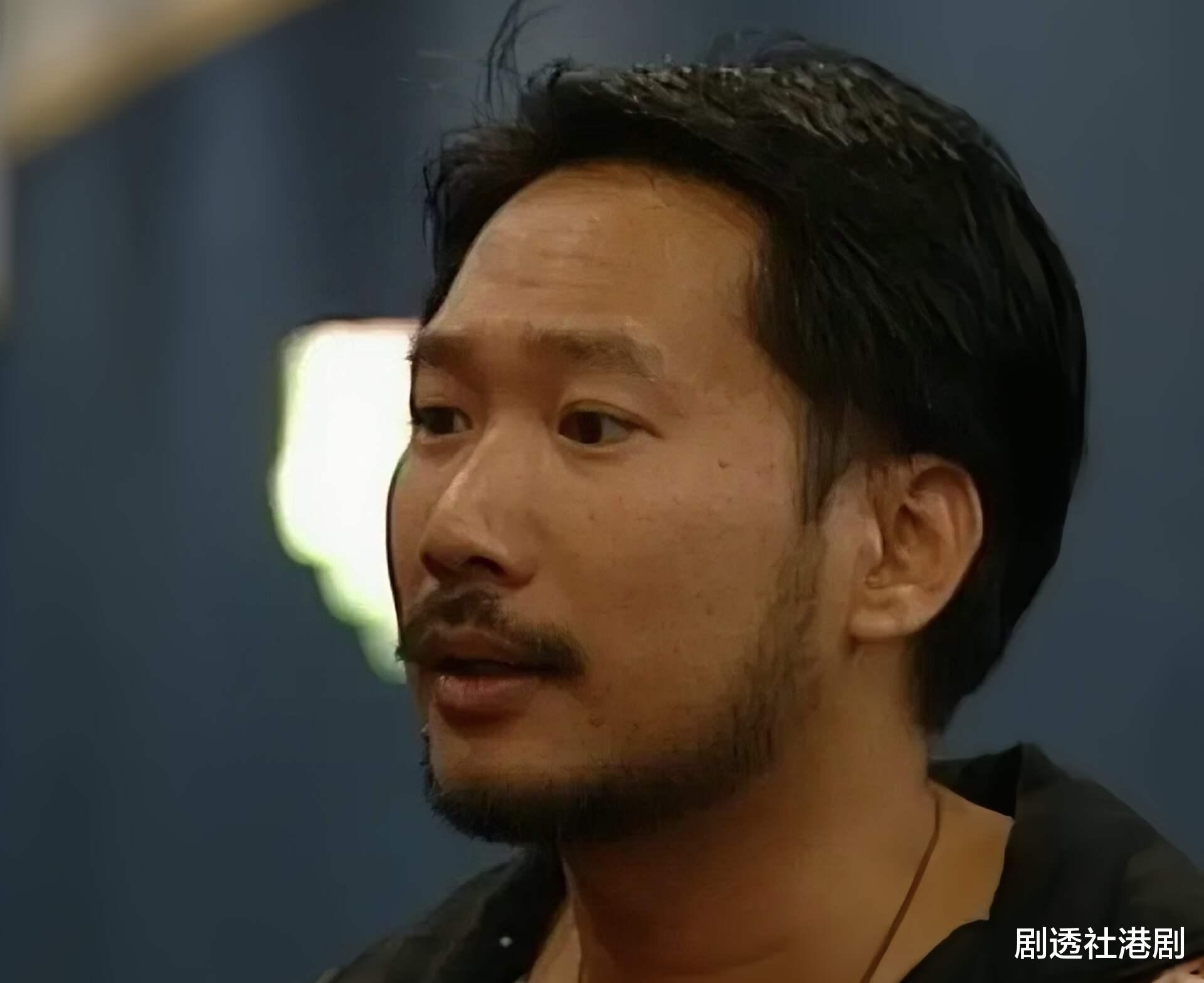 63岁TVB知名配角演员转行卖鱼，遭前女友出轨背叛，至今还是单身