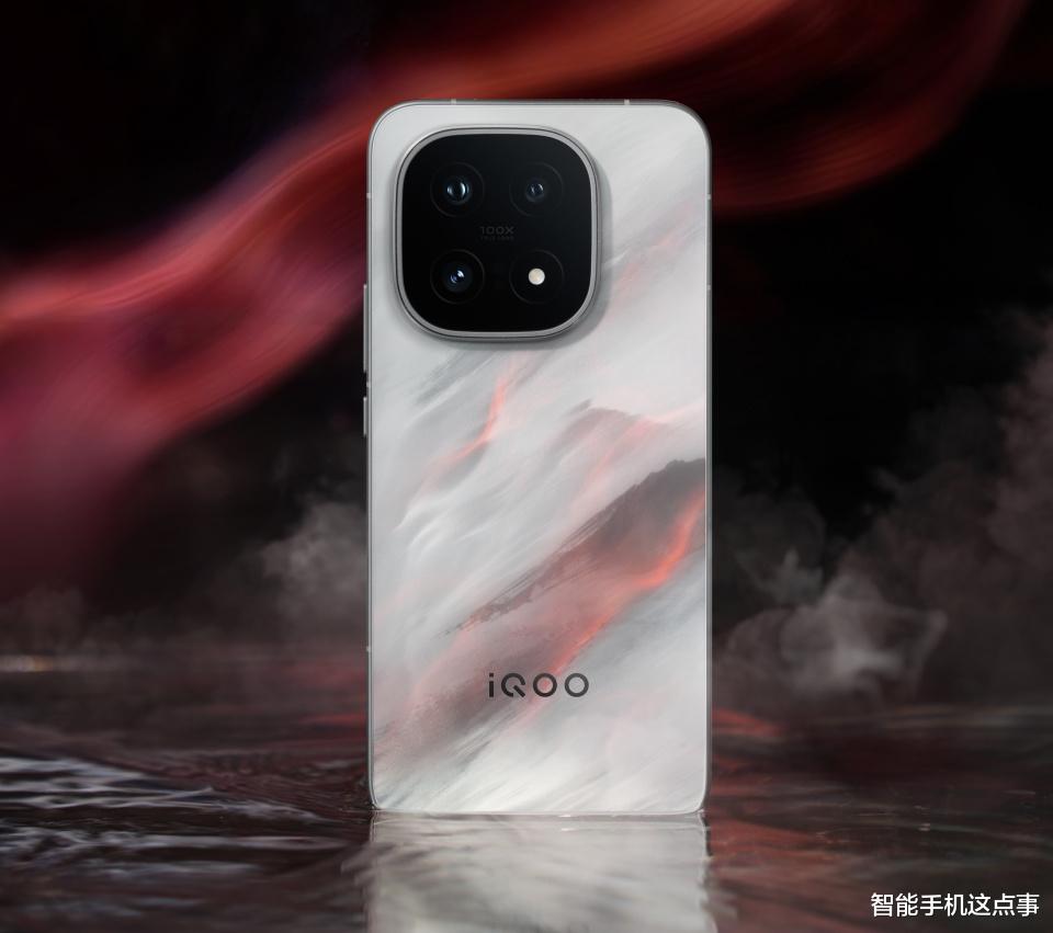 iQOO 15 Ultra再次被確認：機械肩鍵+高速風扇，春節前登場！
