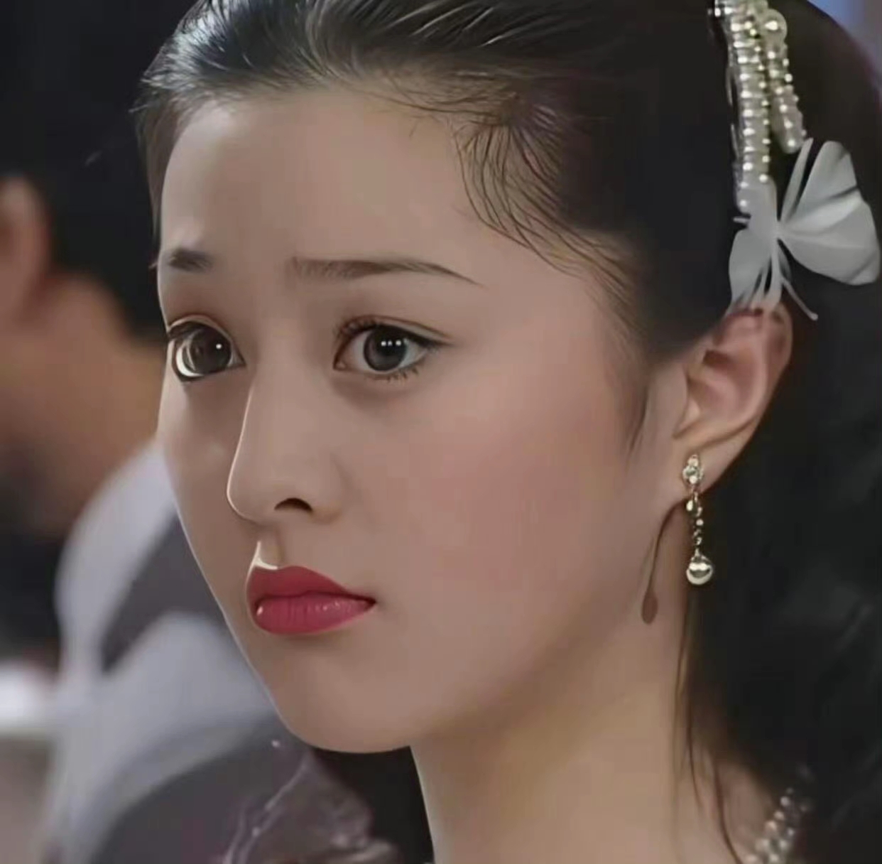 ??早年的冰冰 眉眼好直观的漂亮