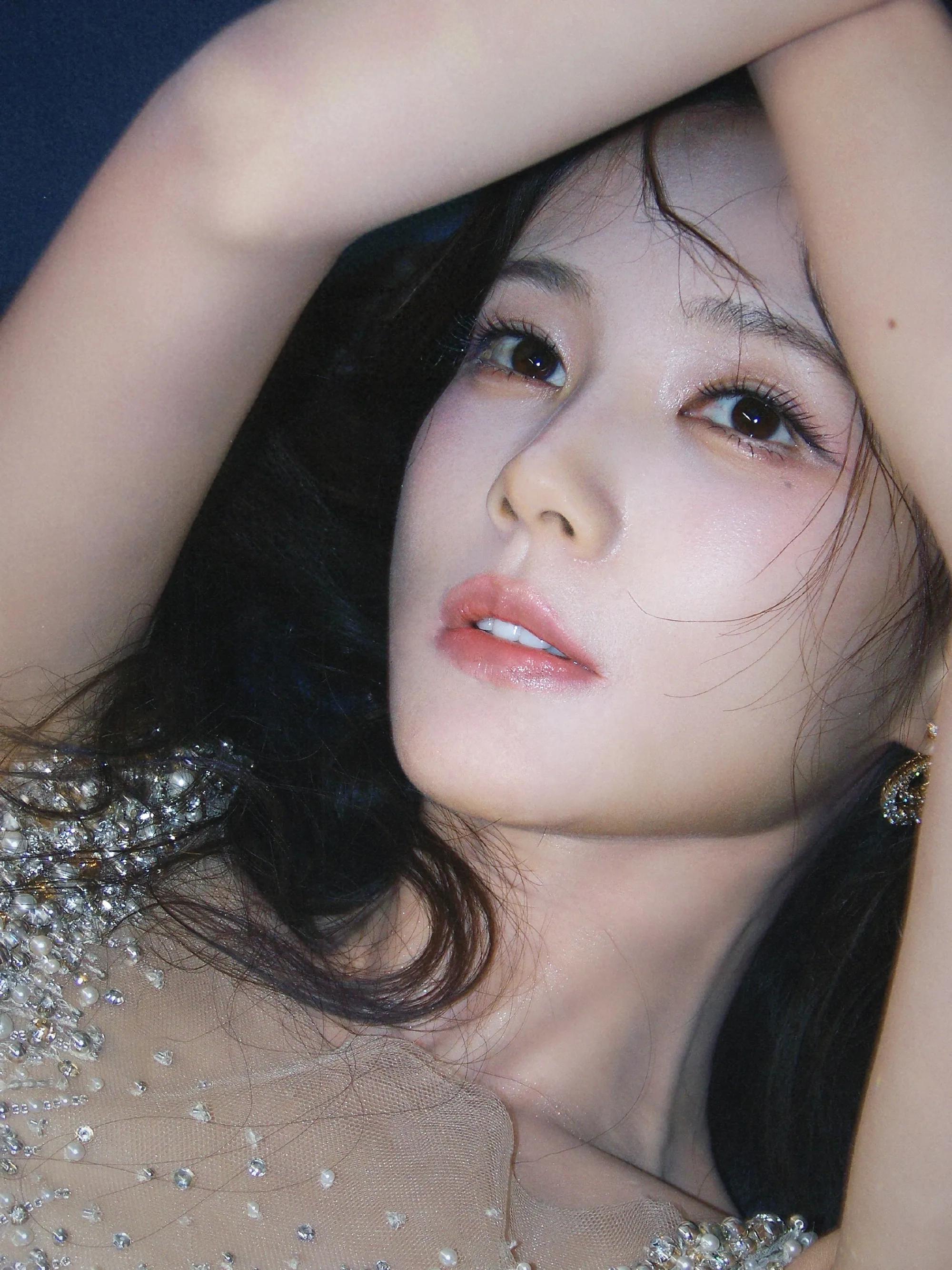 李一桐珍珠裙甜美迷人