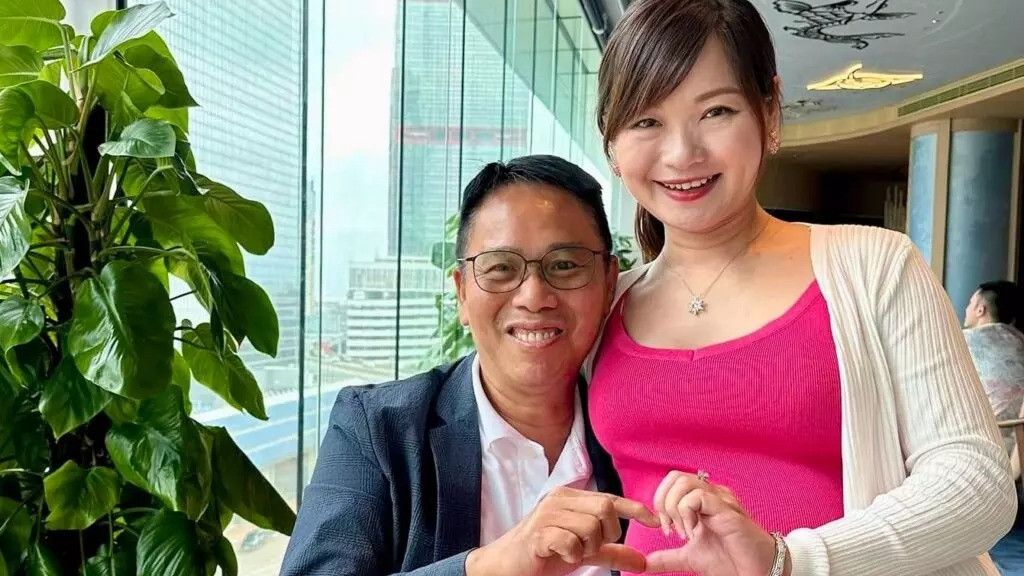 王祖蓝68岁舅舅欠债1307万被颁令破产，去年和娇妻生下第三个儿子