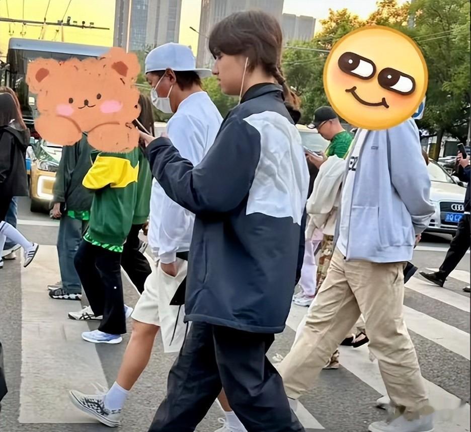 白百何自曝儿子不喊自己妈!18岁元宝鼻头大皮肤黑,但比亲爸帅气