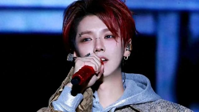 《鹿晗账号解封冲上热搜:直播失范,娱乐圈新话题!》