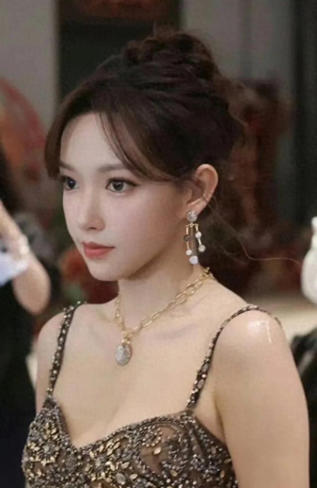 程潇这身材也太好了吧 ? ???