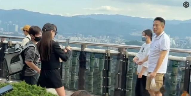 汪小菲带女儿出门散心，狗仔的描述可能会加速汪小菲接孩子回北京