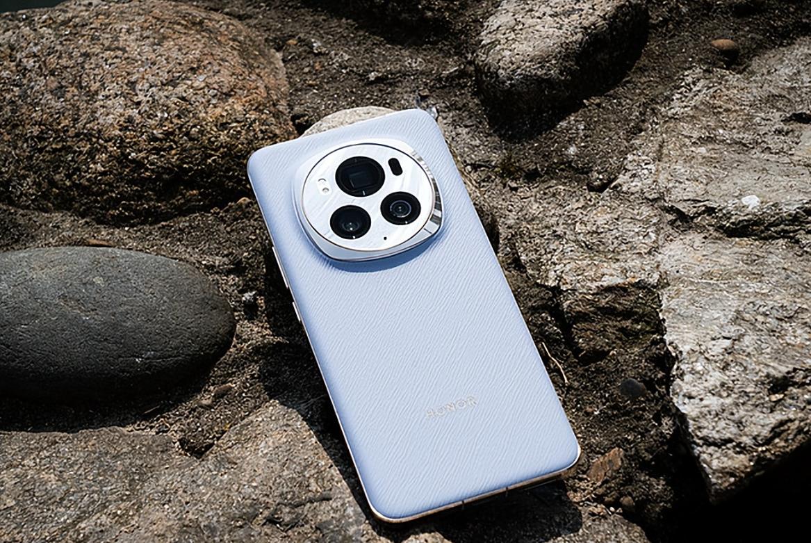 8月國補后，有“撿漏價”的一款手機，16G+512G公認“低價高配”