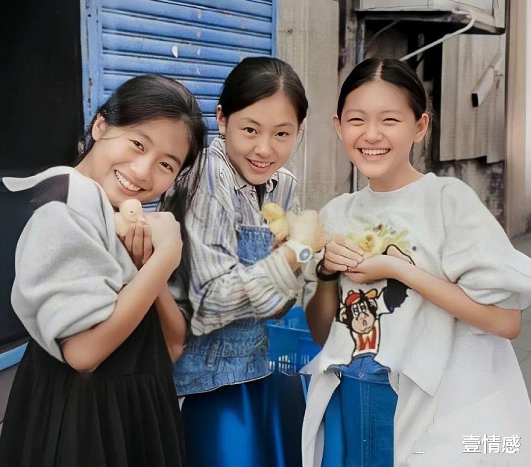 徐家3姐妹童年照曝光,大姐比大小S都漂亮,曾拒绝王伟忠出道邀约
