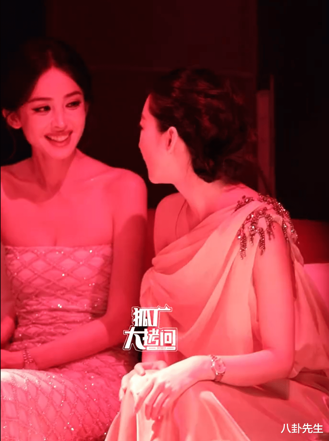 成都这一夜，古力娜扎又瘦了，刘诗诗红发惊艳，关晓彤状态好