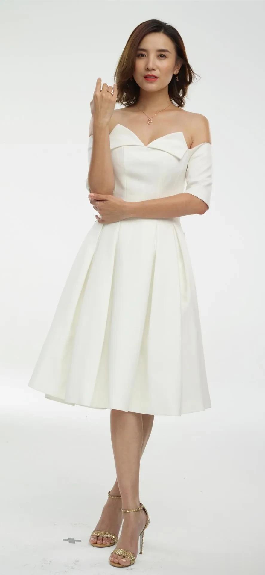 明星高清写真鉴赏｜宋佳，中长发配白裙，温柔又有女人味！