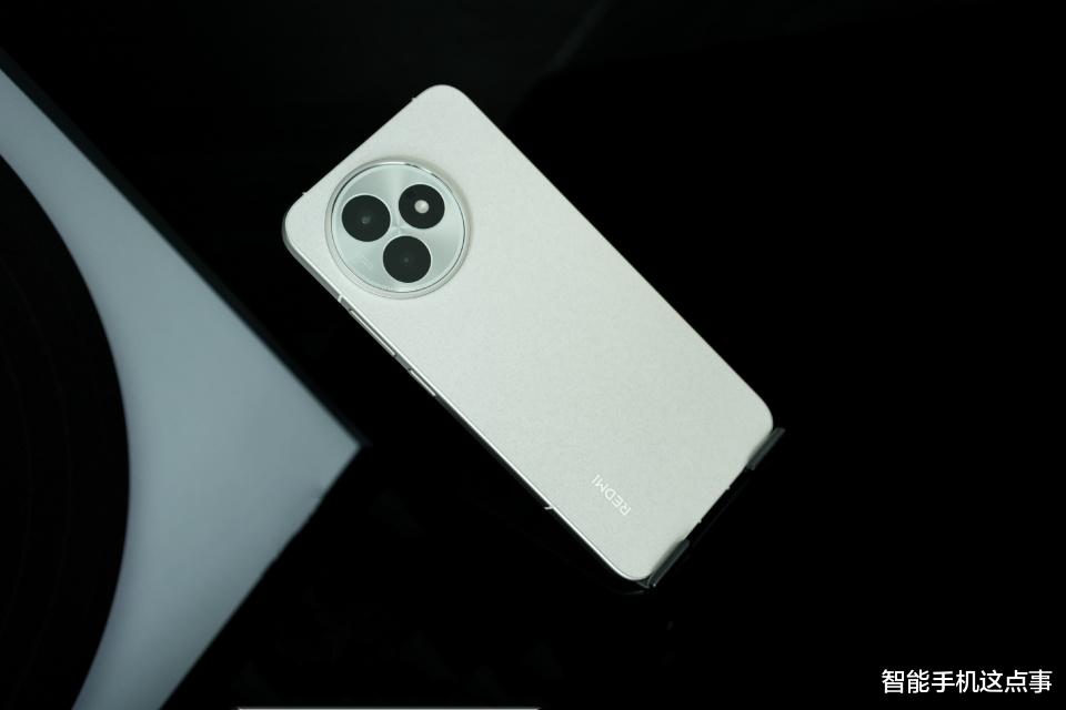 5月全球智能手机市场排名出炉:三星苹果领跑,小米第三华为第九!