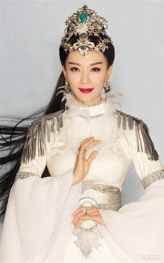 陈数:三料视后,这身材谁看了不喜欢啊!