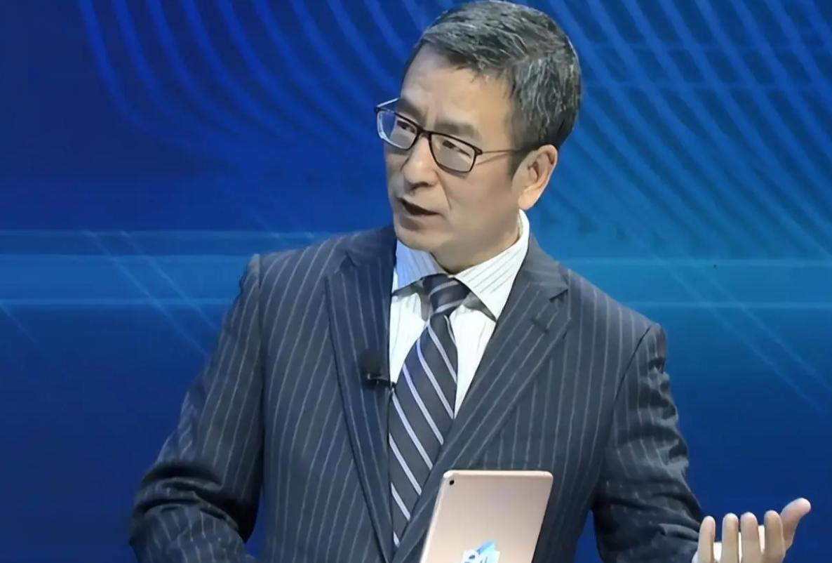 言多必失!57岁的白岩松曾多次想不开,如今的下场怪不了别人