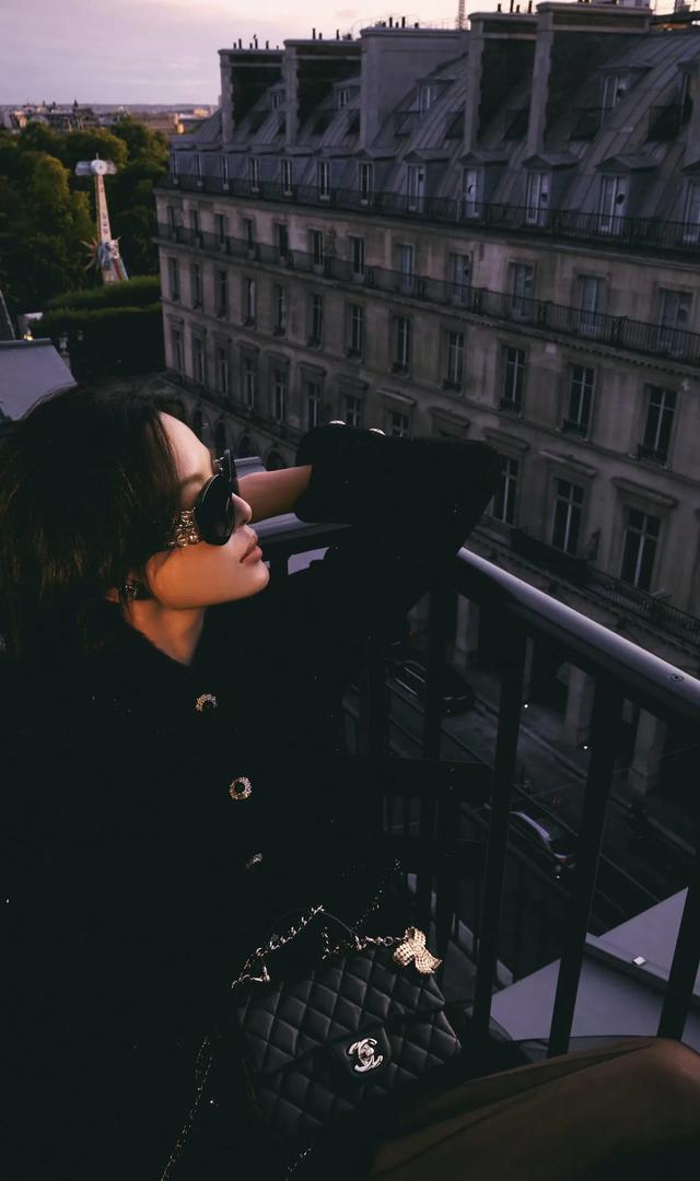 辛芷蕾透明裙绝美大片写真壁纸美图