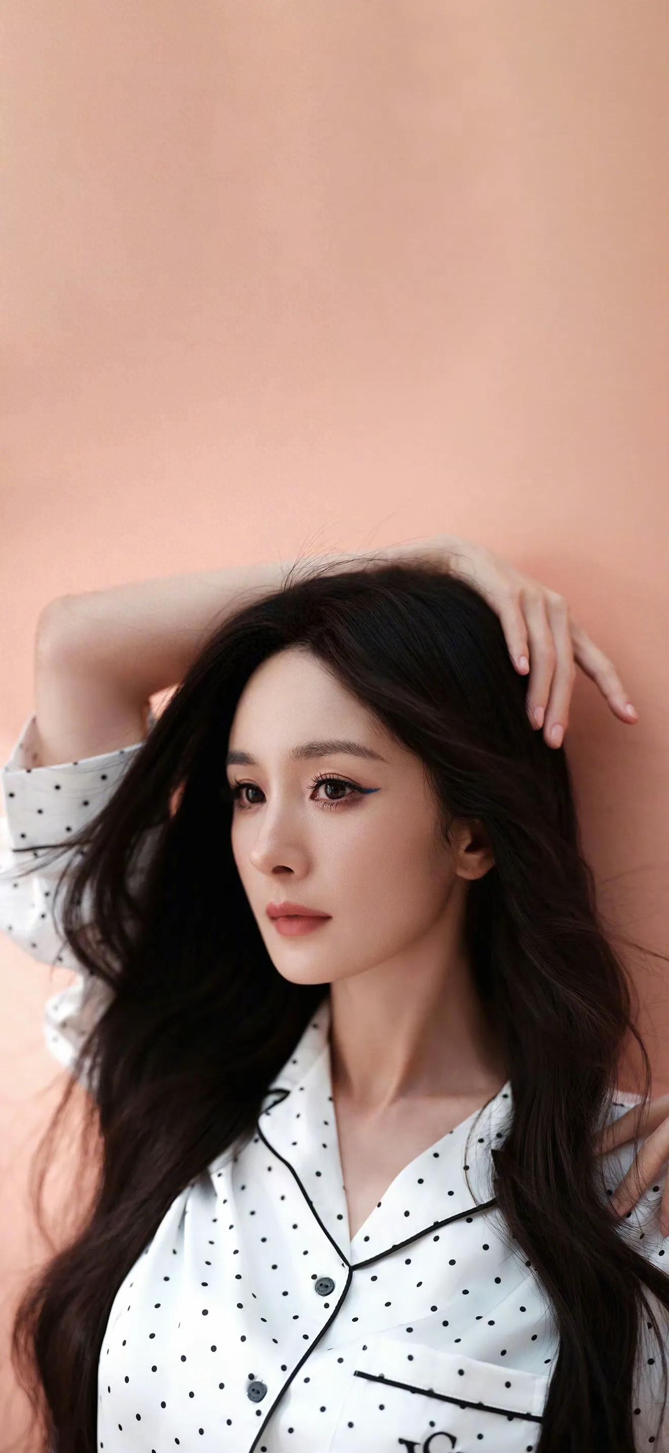 杨幂 居家睡衣 裸足 写真壁纸