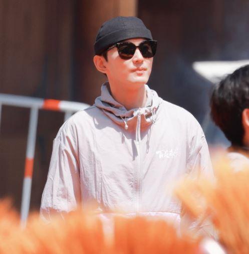 退圈被嘲“爹味”,复出全网喊帅!徐正溪这一年做了什么?