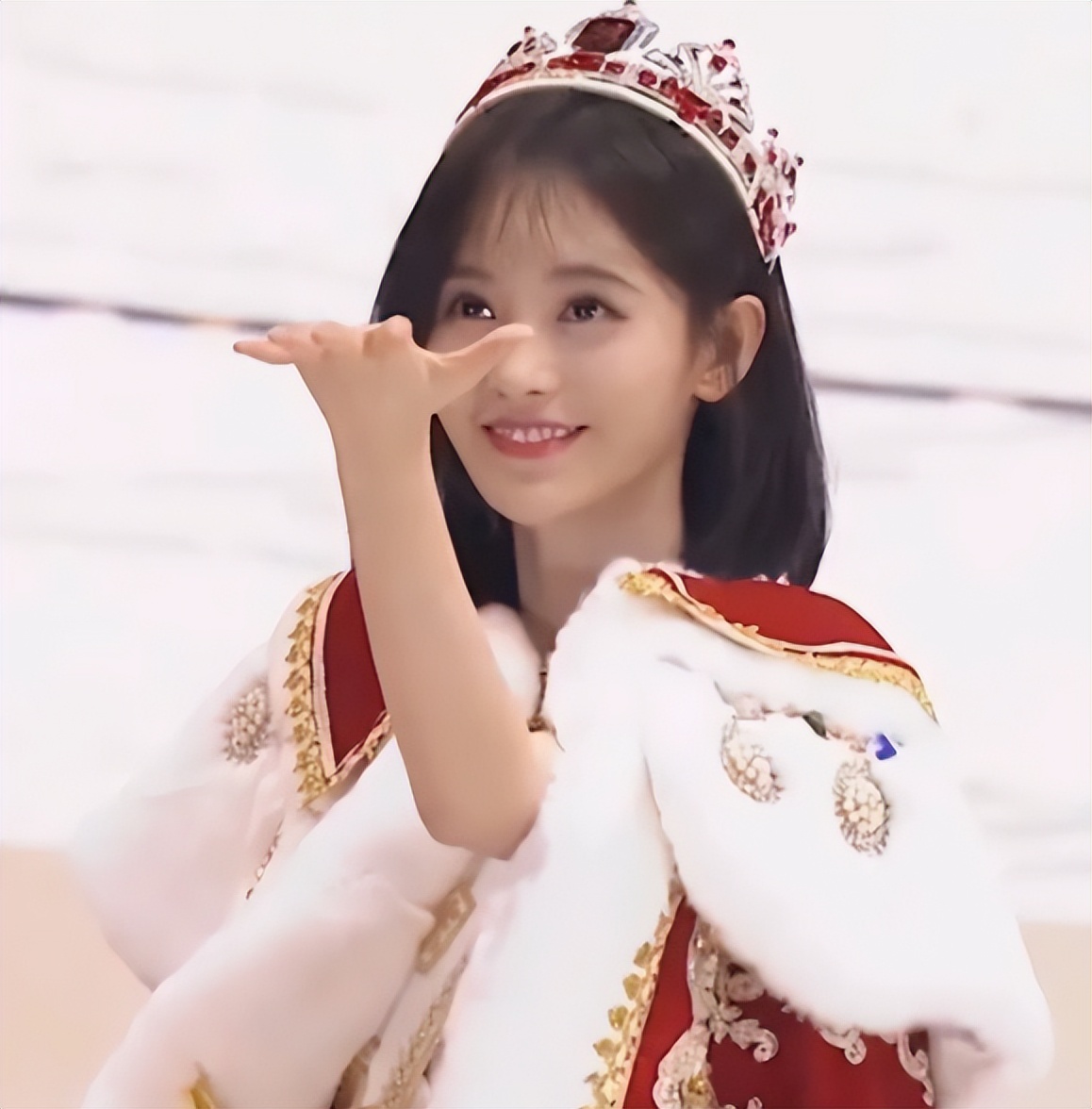 这下麻烦大了！与老东家反目，鞠婧祎迎3大噩耗，搞不好或被判刑