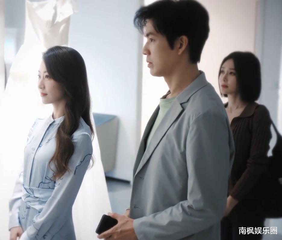 当46岁秦岚遇上50岁钟汉良，我才终于明白，为何说“CP感”是门玄学