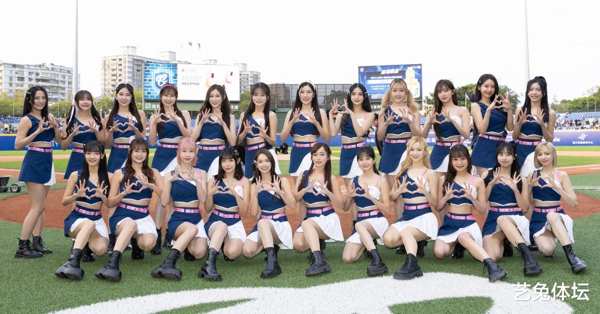 韩国啦啦队女星收入曝光，内卷、潜规则、薪资低，难怪都出海营业