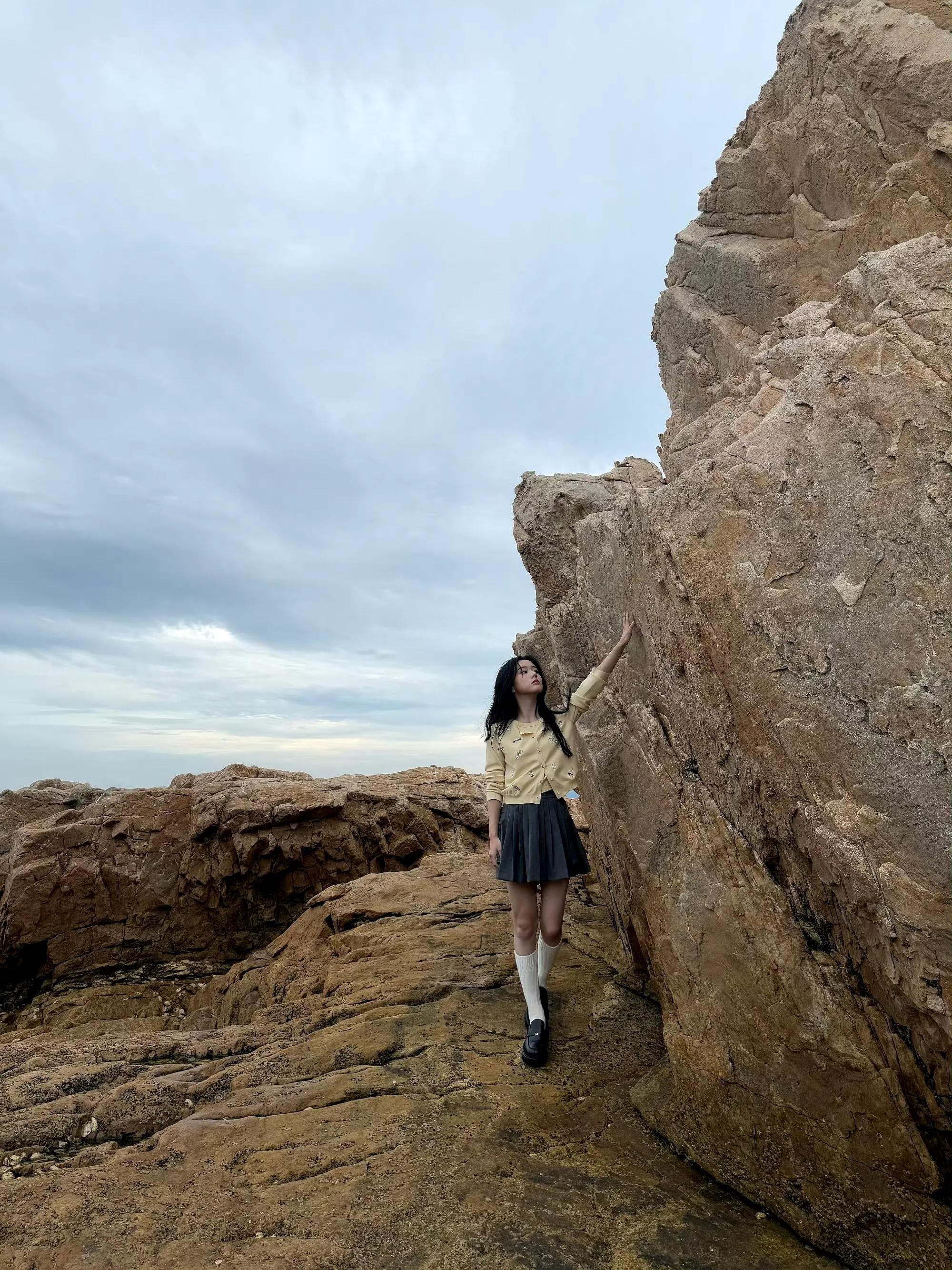 包上恩海边写真美图