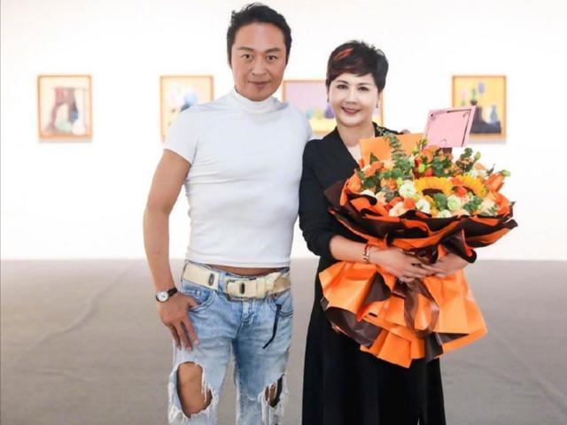 爱留长发、浓妆艳抹,“姨味十足”的6位男星,爹妈都快认不出了