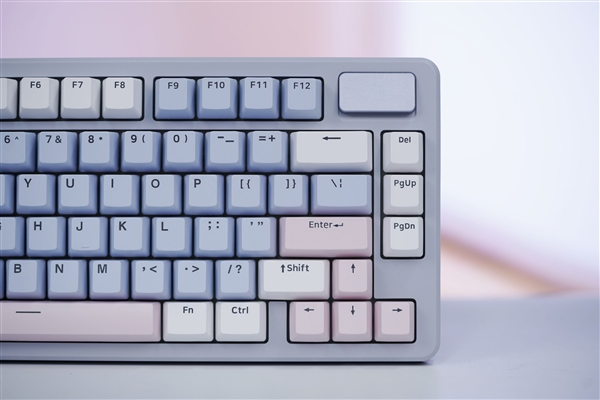 78鍵小巧簡約！雷柏V700DIY-75鍵盤圖賞