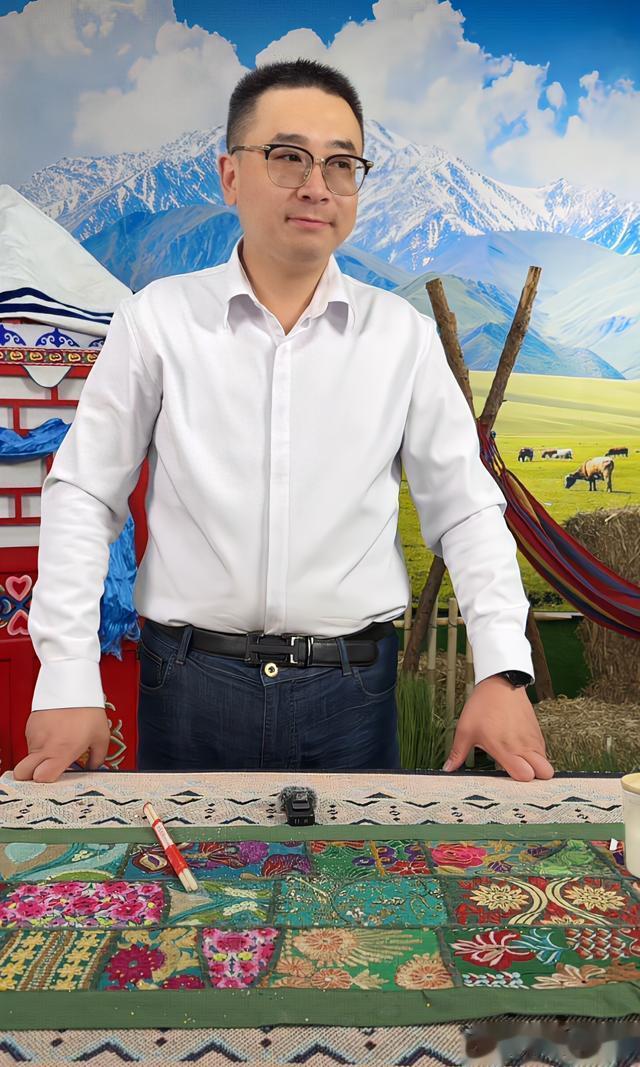 云昊去内蒙古卖牛肉卷，潘克夫人变得躁动起来