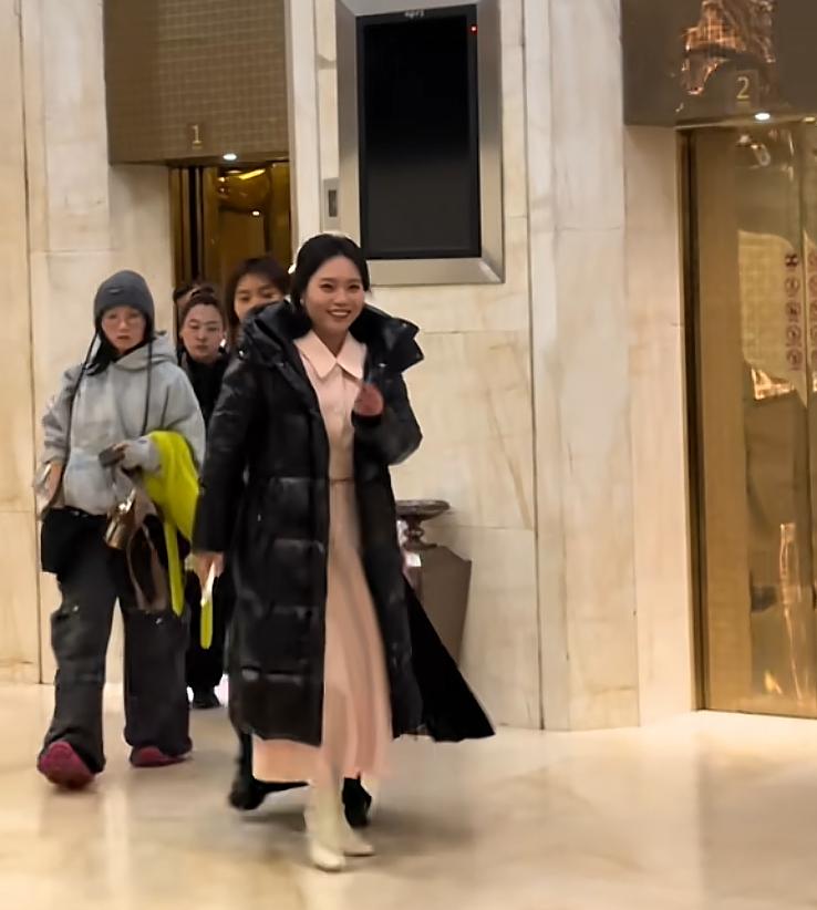 2026央视跨年晚会第三波路透！看到受邀明星，网友：该来的都来了