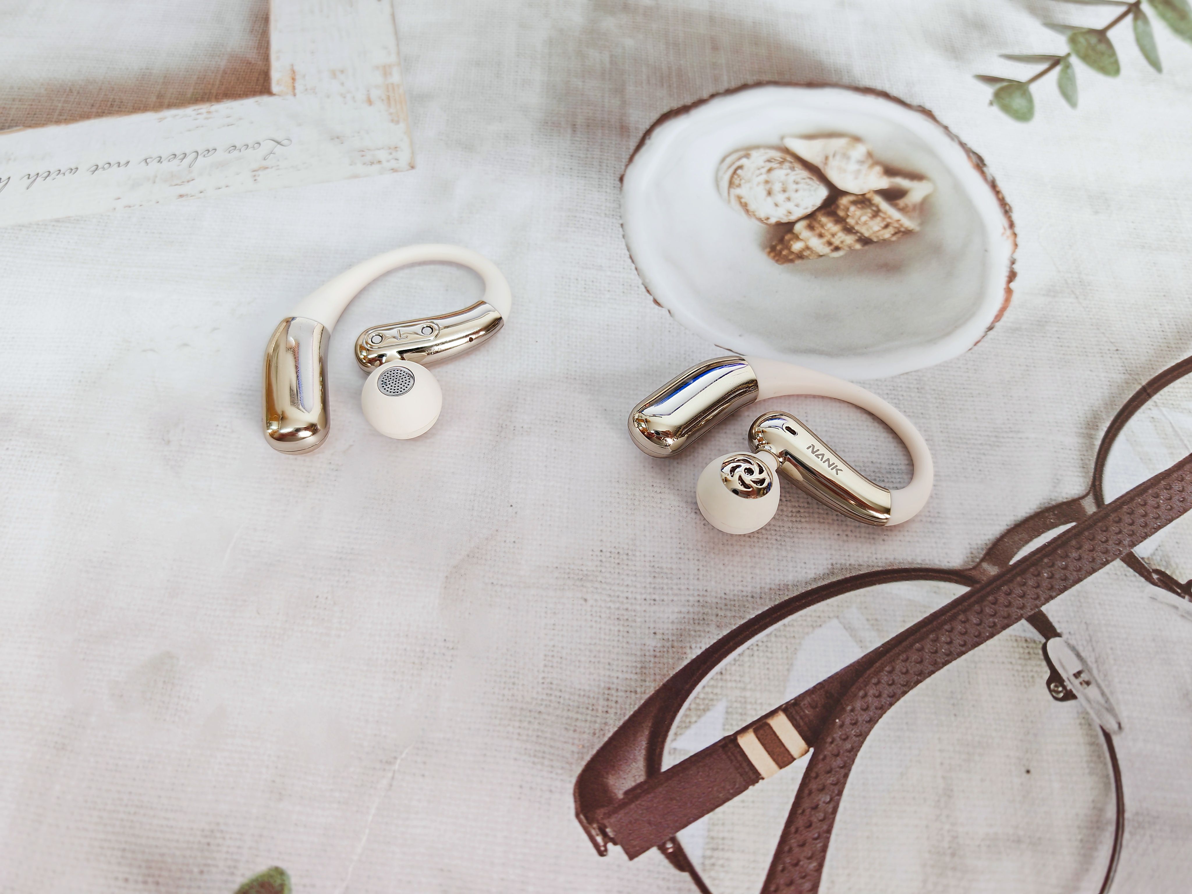 開放式耳機新寵，音質好還佩戴舒適，南卡OE Nova來了