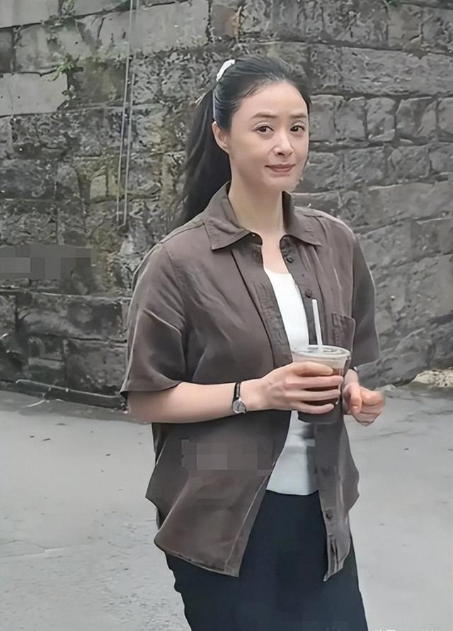 分手13年,一别两宽,蒋欣从不提王阳,如今才看懂她赢在哪