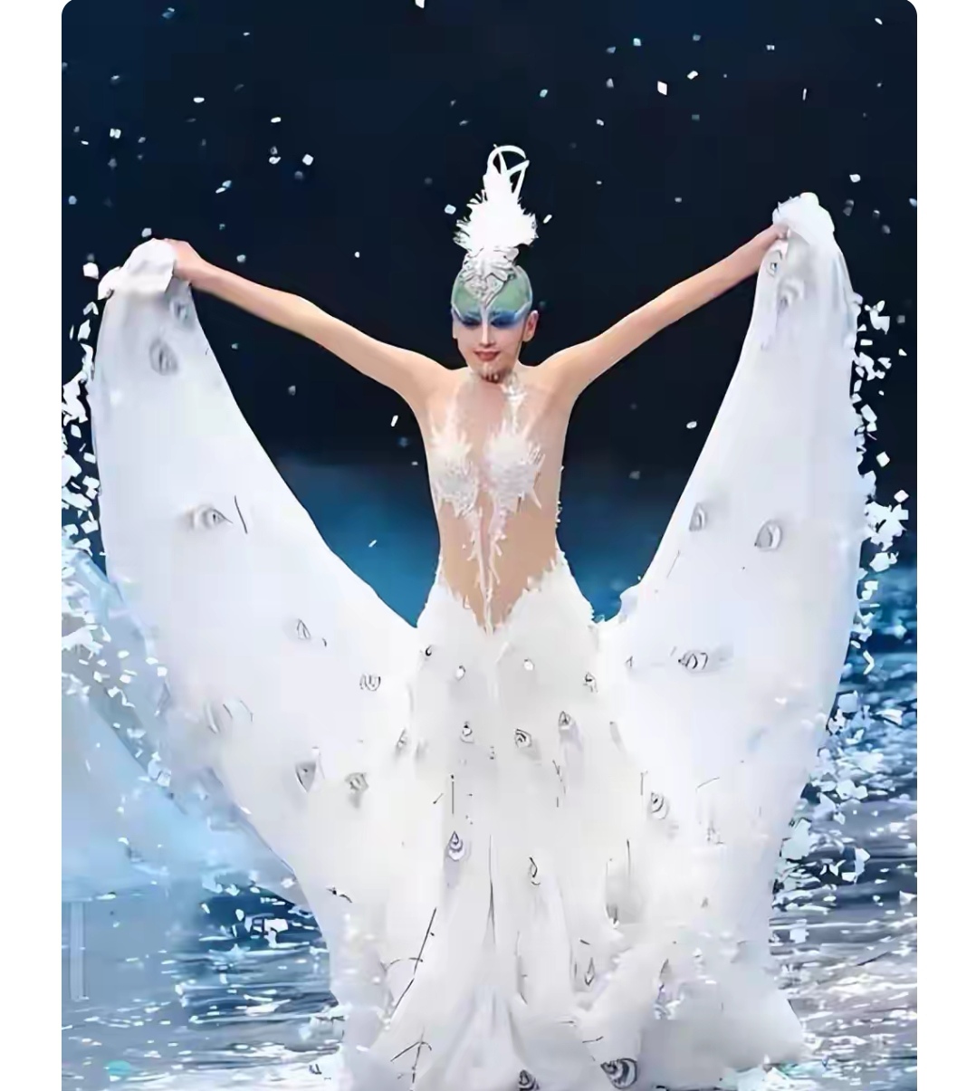 翻车还是试水？张韶涵换发型师后首秀遭吐槽网友：把精灵变普通了