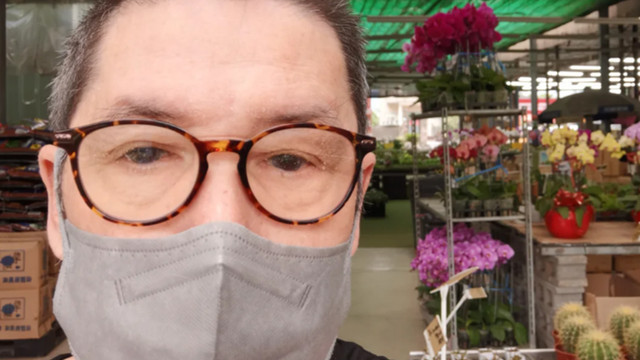 郭碧婷爸爸晒向家给女儿买的地，光花园就上百平，鸟语花香好怡人