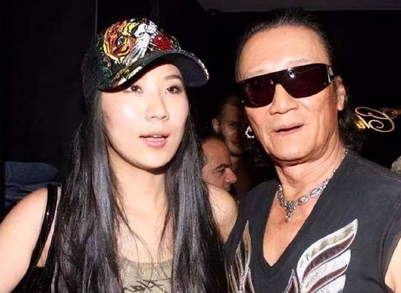 豁出去了！40岁Coco自曝与89岁谢贤私密恋爱往事，身材肥胖不敢认