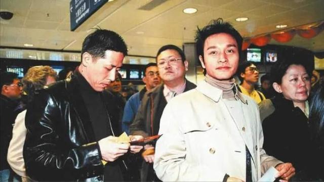 张国荣为何坠楼自杀?时隔22年,王晶才敢曝实情:与内地大佬有关