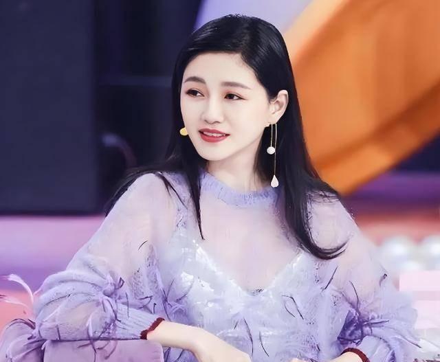 汪小菲给s亲友发喜帖，对方6字冷漠拒绝不赏脸，s家这两人却参加