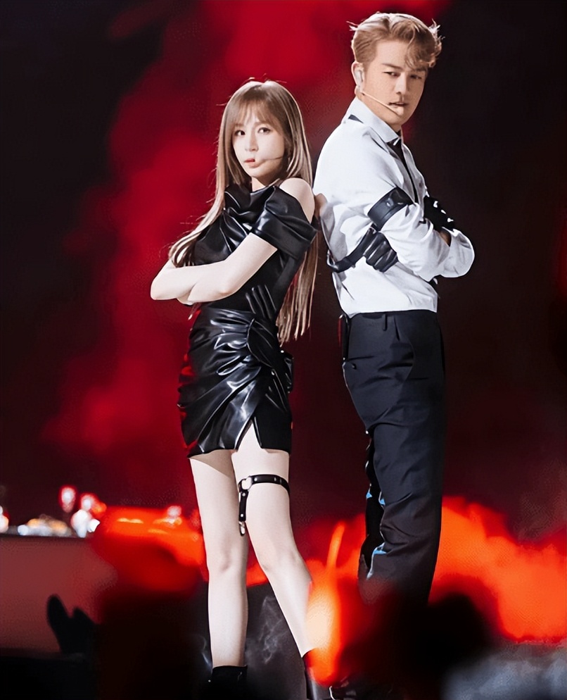 曝王心凌和吴克群疑似约会，女方曾感情受挫，靠甜心教主再翻红