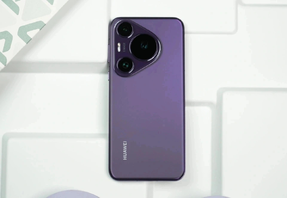 华为开启“清仓模式”,麒麟9010+200倍变焦,512GB跌价1600元