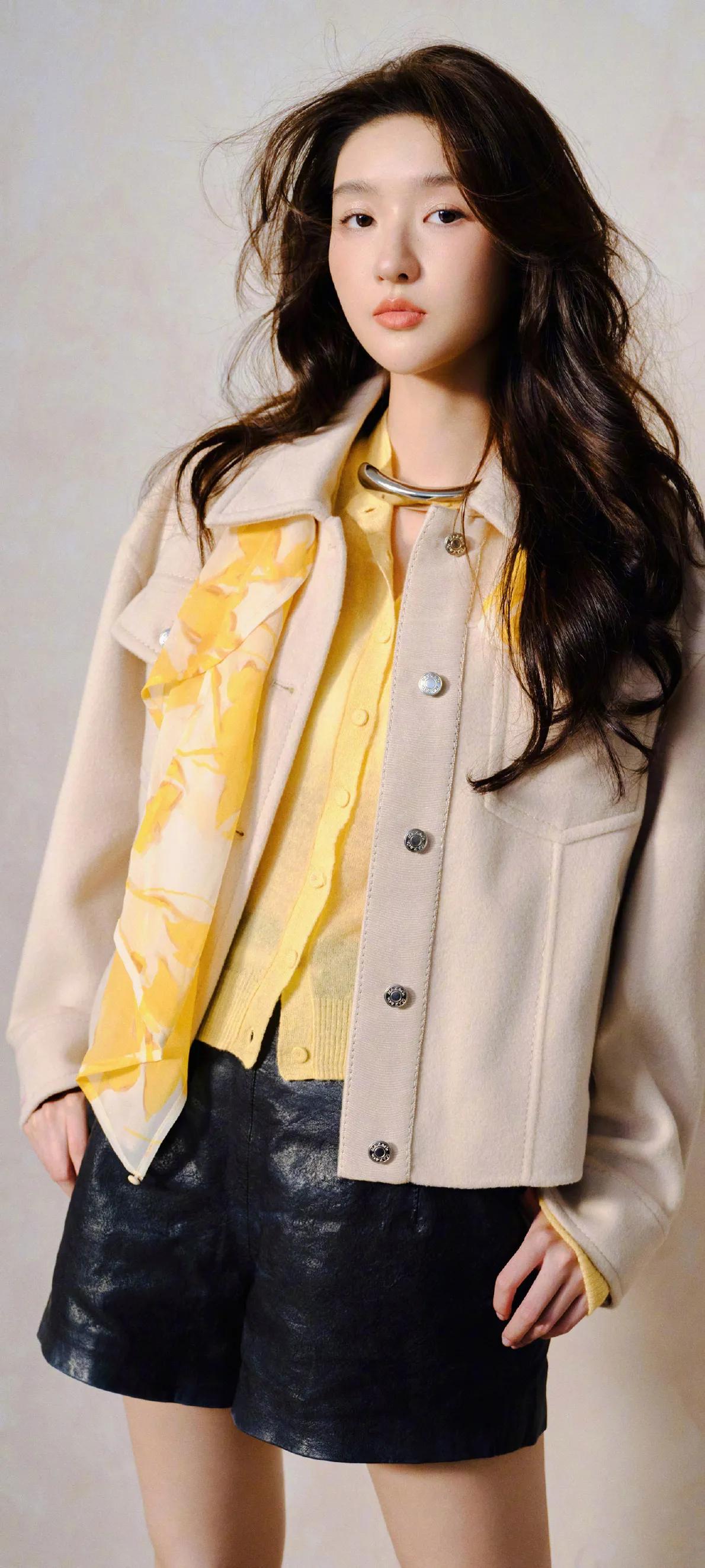 王玉雯 精彩OK八月刊封面