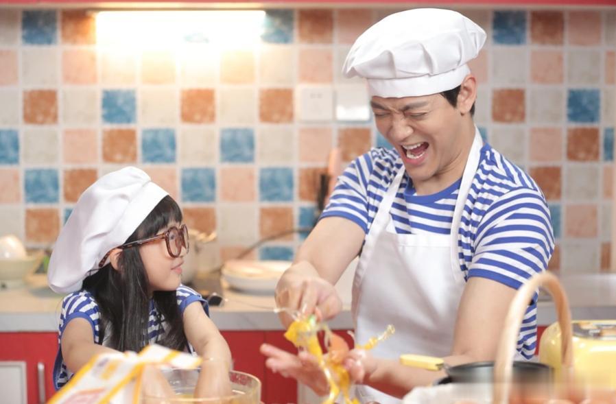 首度“封帝”！50岁逆龄男神荣获最佳男主角，感激前辈吴孟达教导